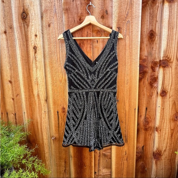Black and Silver Art-Deco Beaded Sleeveless Romper 🌿 - Picture 7 of 10
